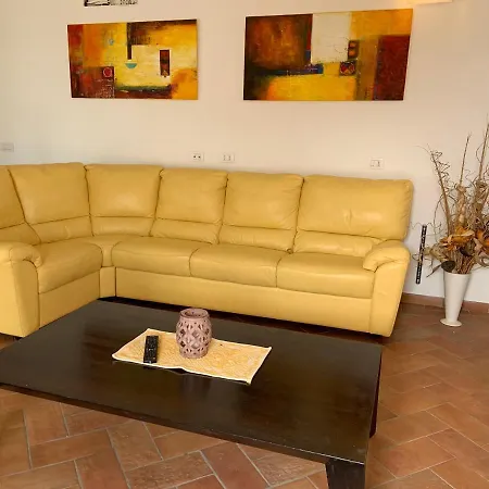 Gli Oleandri Apartment
